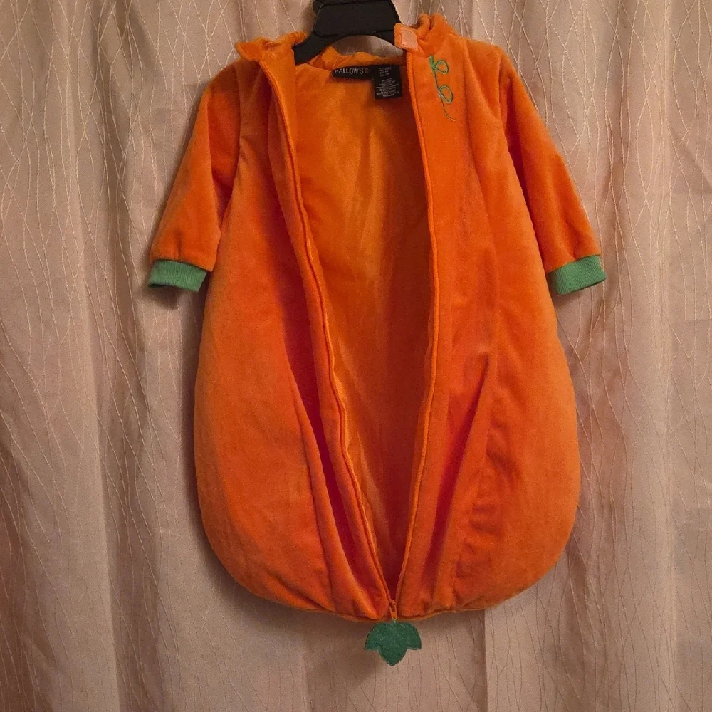 Cozy Orange Sleep Sack‎ with Green Trim